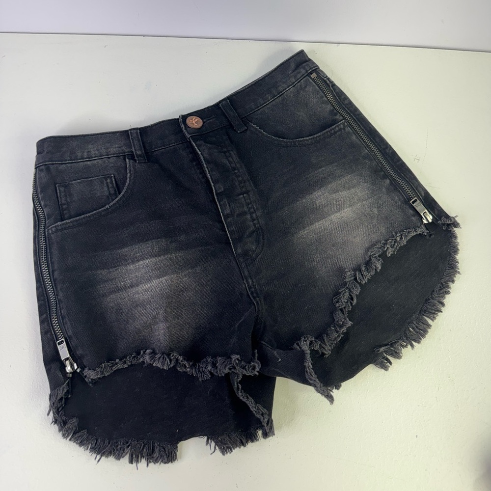 ONE X OneTeaspoon Grey Outlaws Jean Shorts Size 26